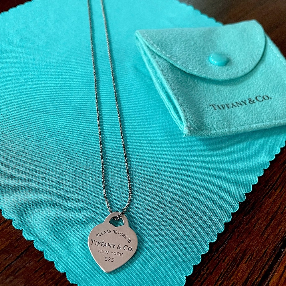 Return to Tiffany’s Heart Tag Pendant